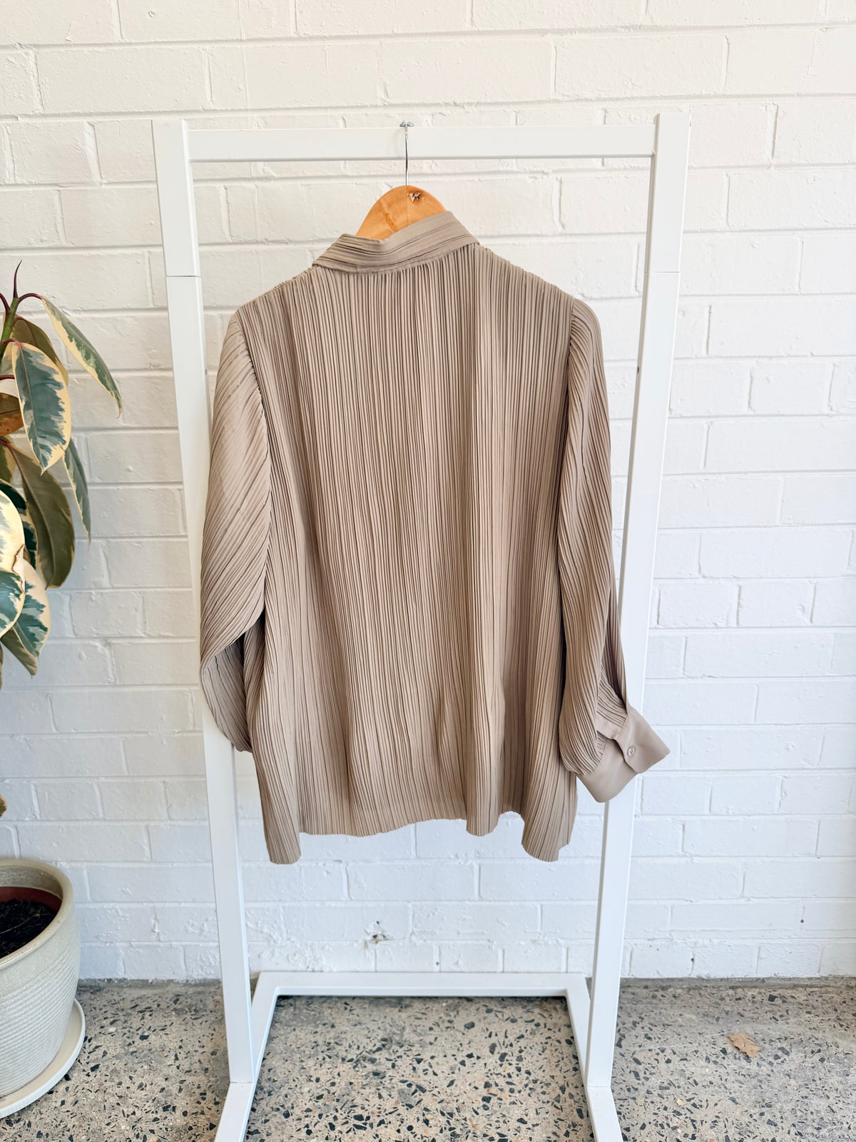 Second Female Roasted Cashew Tracy Pant and Shirt - Size XL (14 - 16)