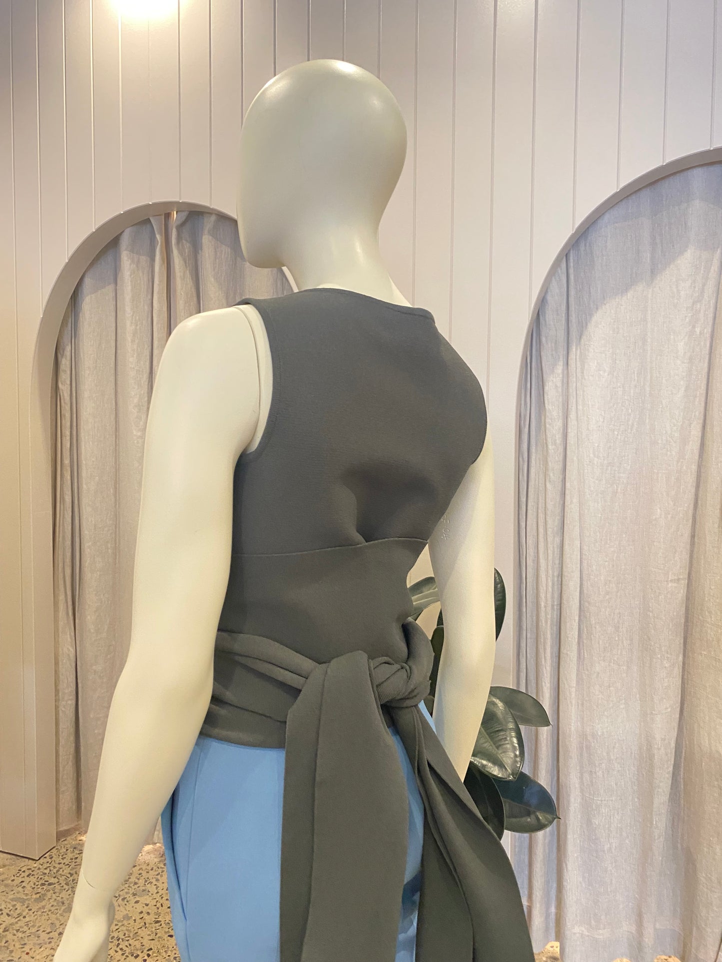 Scanlan Theodore Crepe Wrap Top - Size 10 - 12