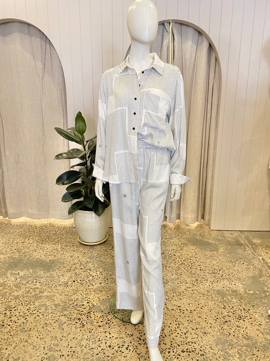 Second Female White Shirt and Pant Set - Size M/L (12-14)