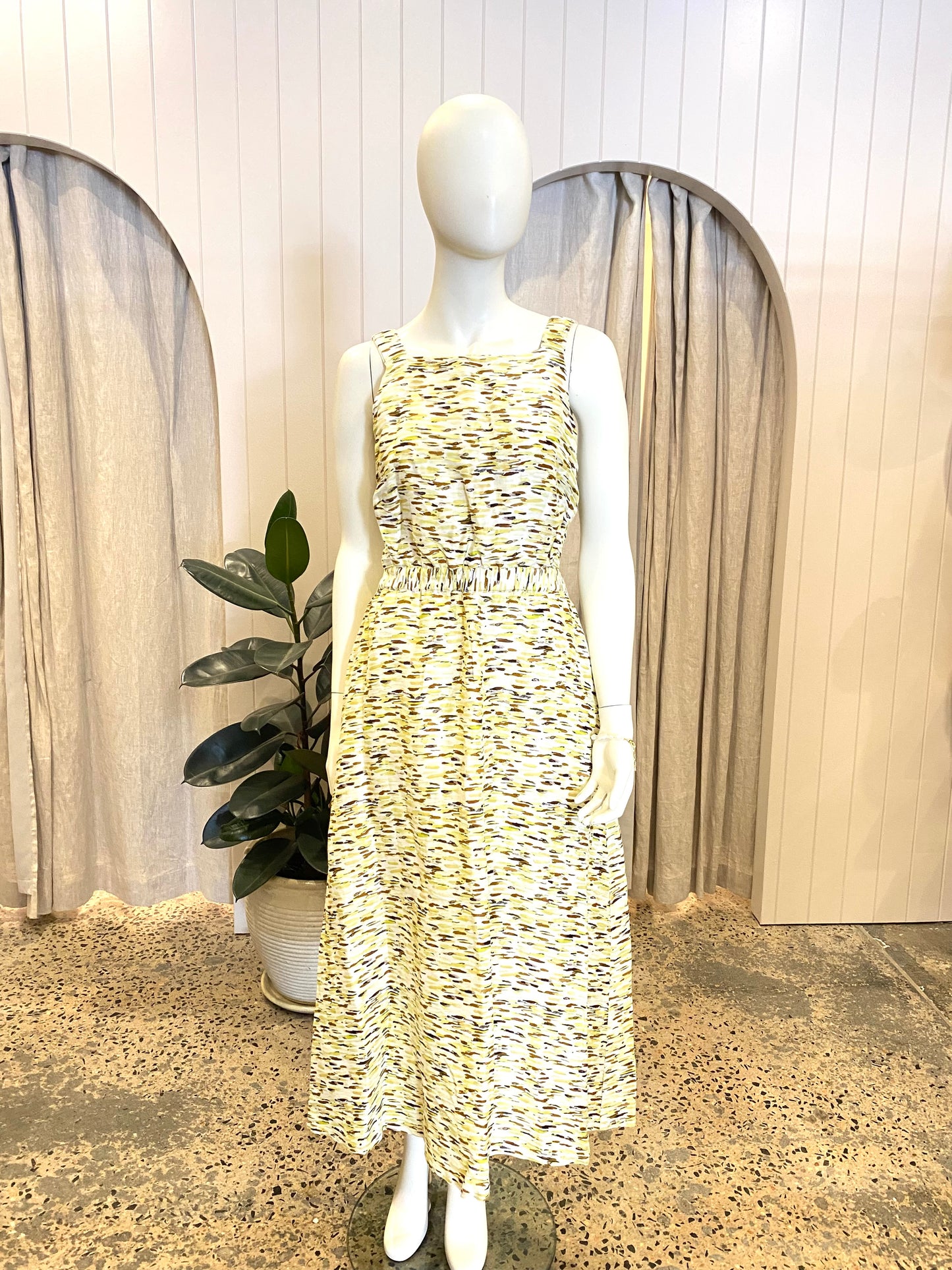 Elka Collective Mari Midi Dress in Citrus Print — Size 8