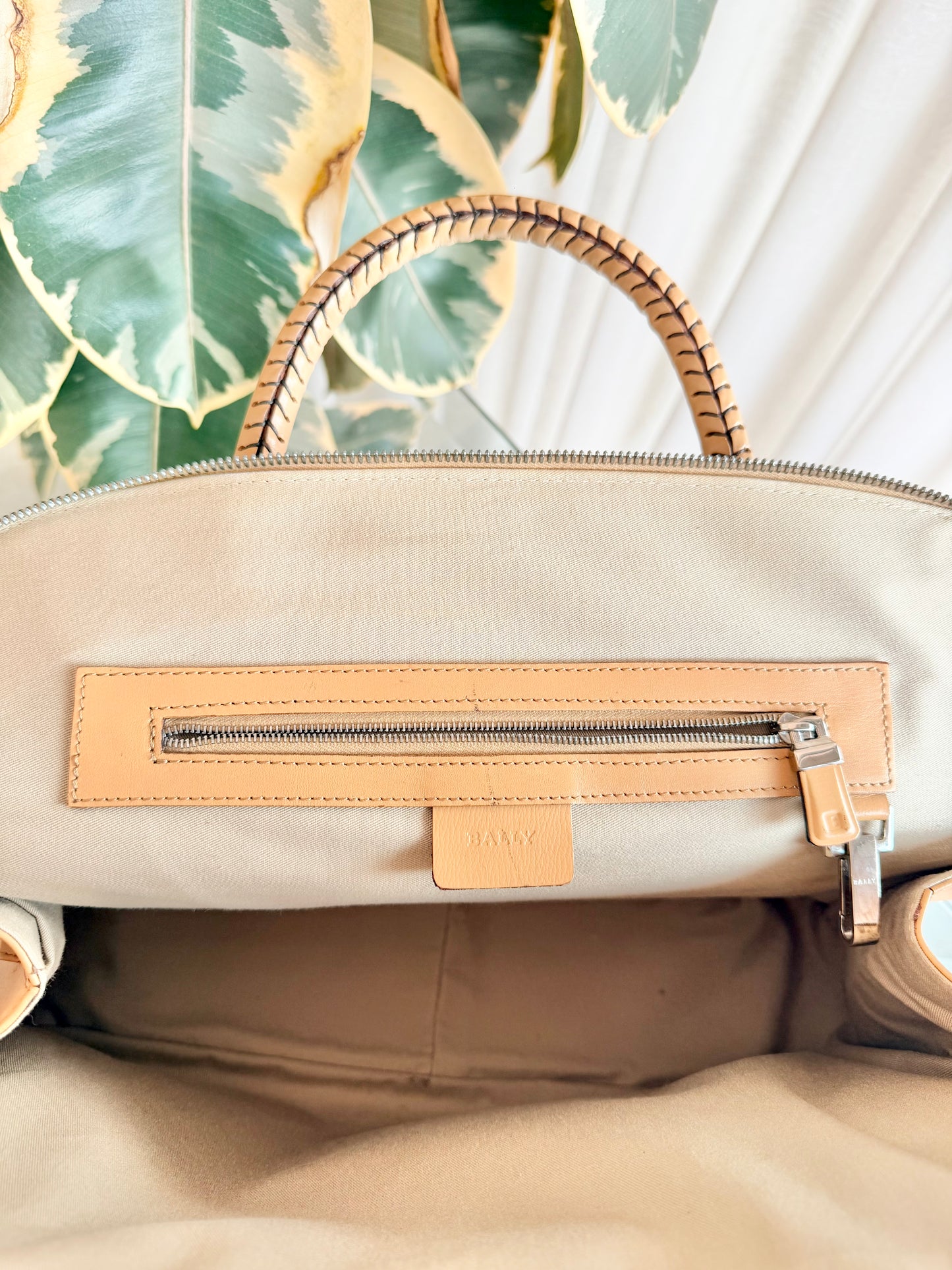 Bally Leather 'Doctors' Handbag in Tan