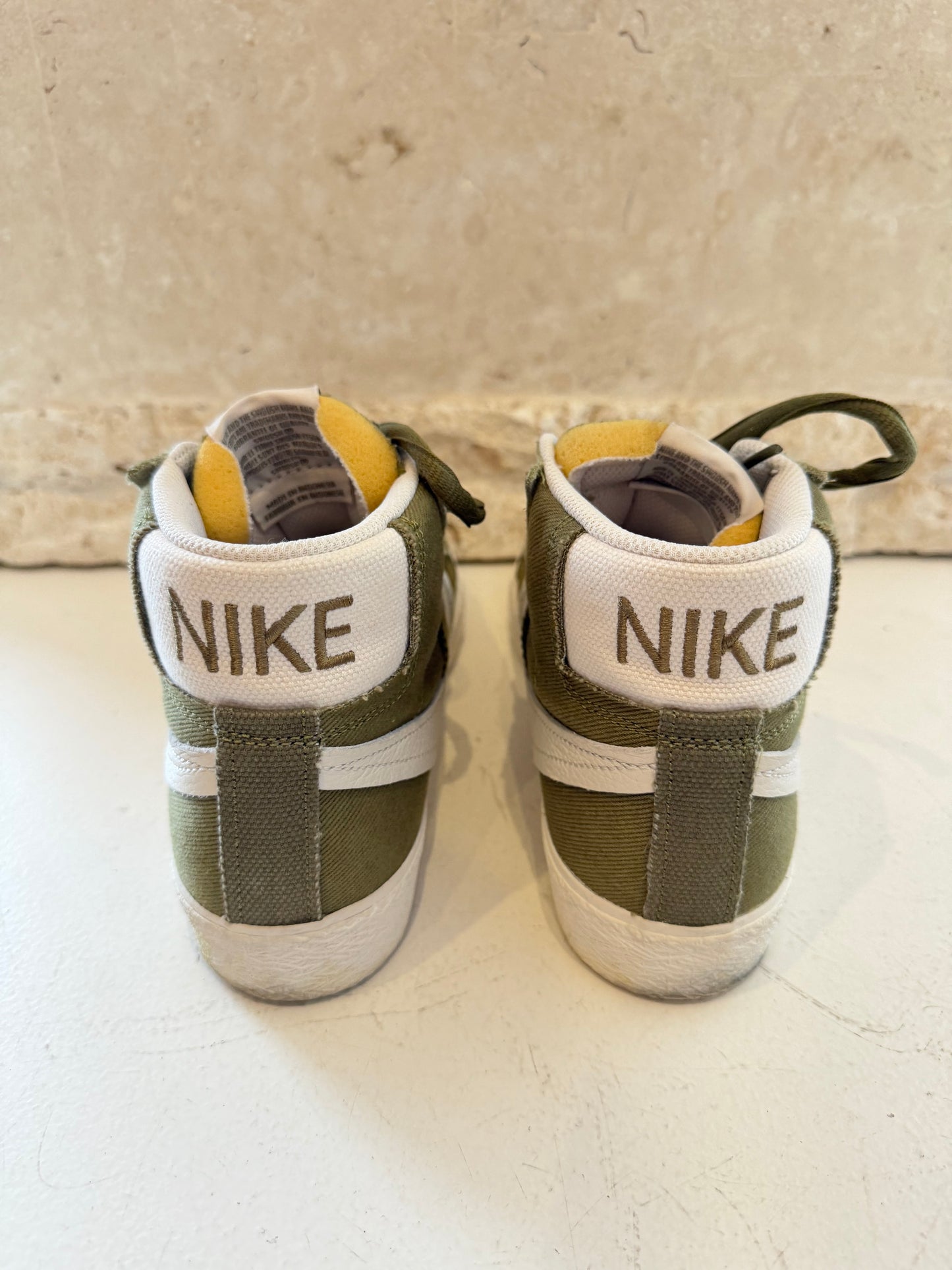 Nike SB Zoom Blazer Mid Premium Plus Sneaker in Olive Green - Size 40.5