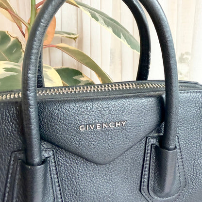 Givenchy Black Antigona Bag - Size M