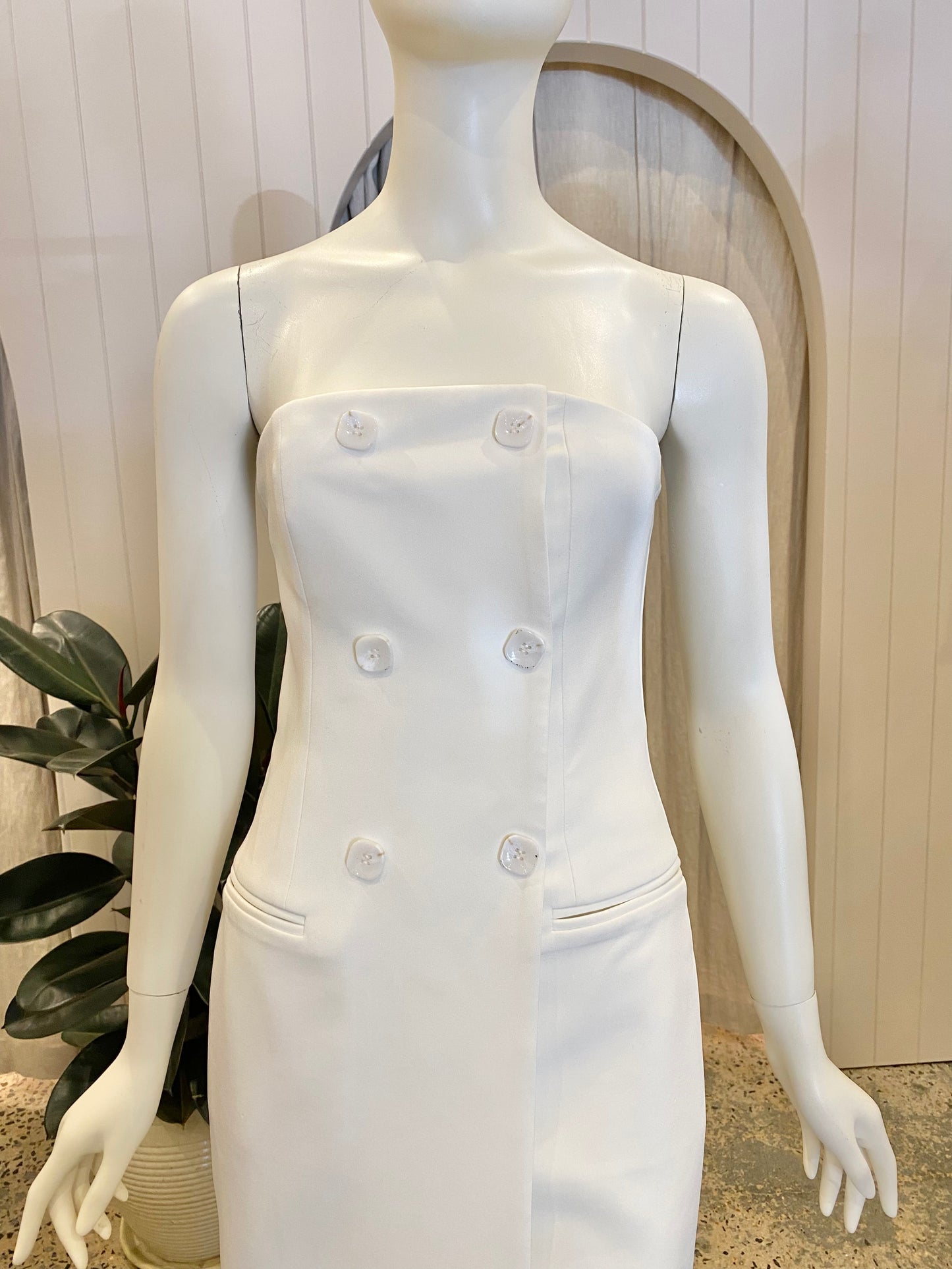 Kianna Strapless Tailored Dress in Ivory - Size 6