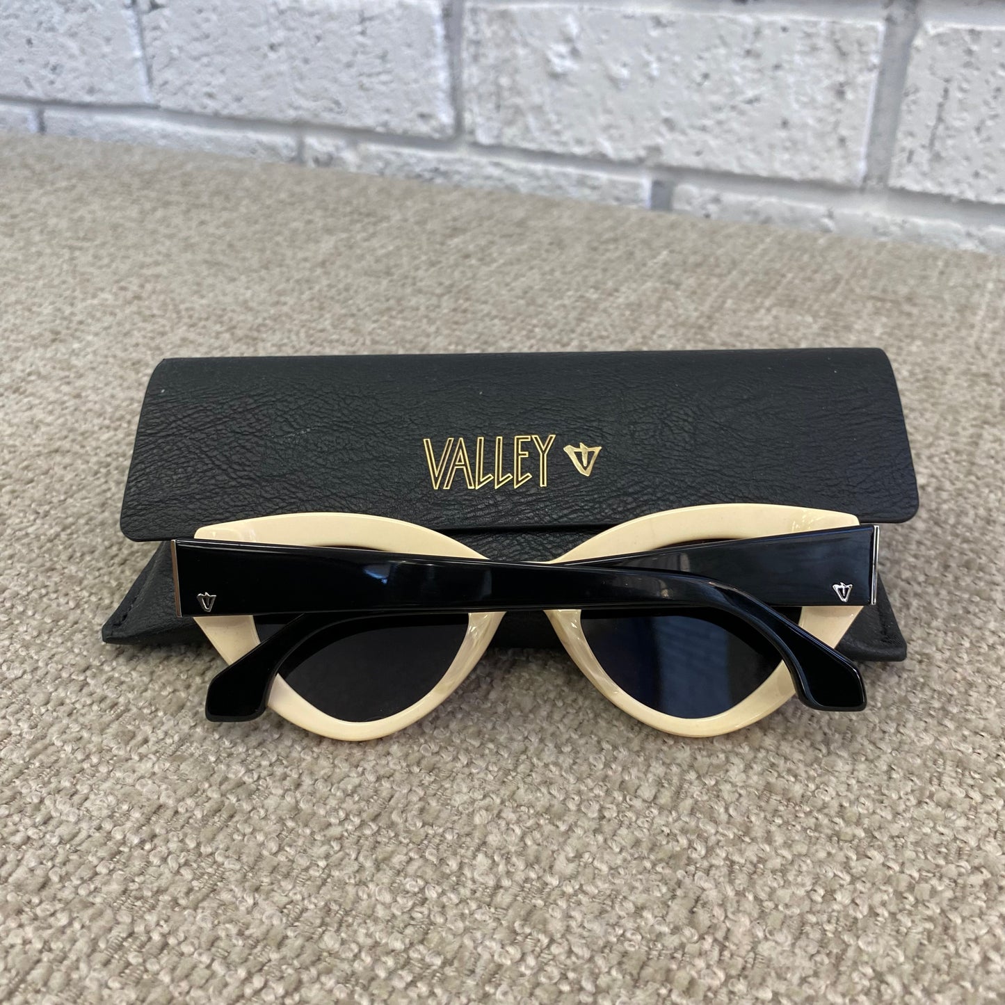 Valley Eyewear Cateye Sunglasses
