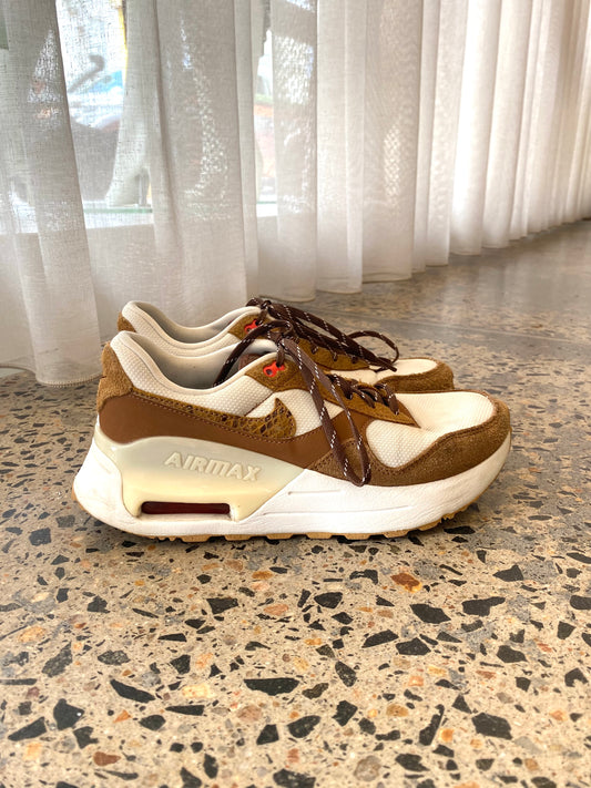 Nike Air Max SYSTM SE in Pale Ivory - Size 38