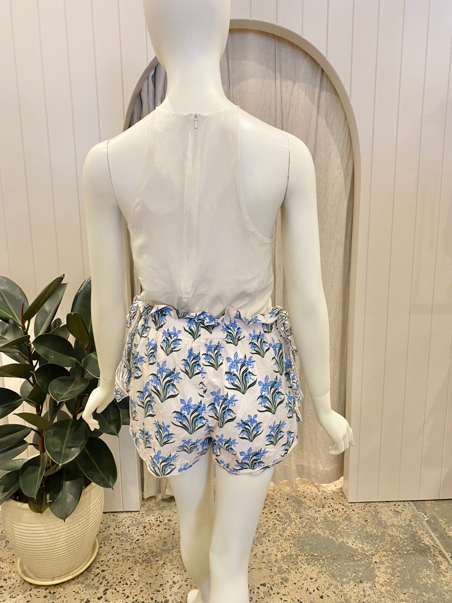 Agua Janeiro Floral Print Shorts - Size 8