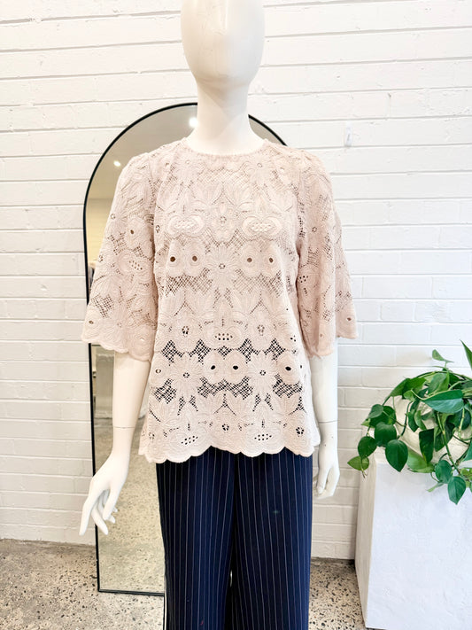 Zoe Kratzmann Vintage Cream Glisten Lace Top - Size 1 (8)