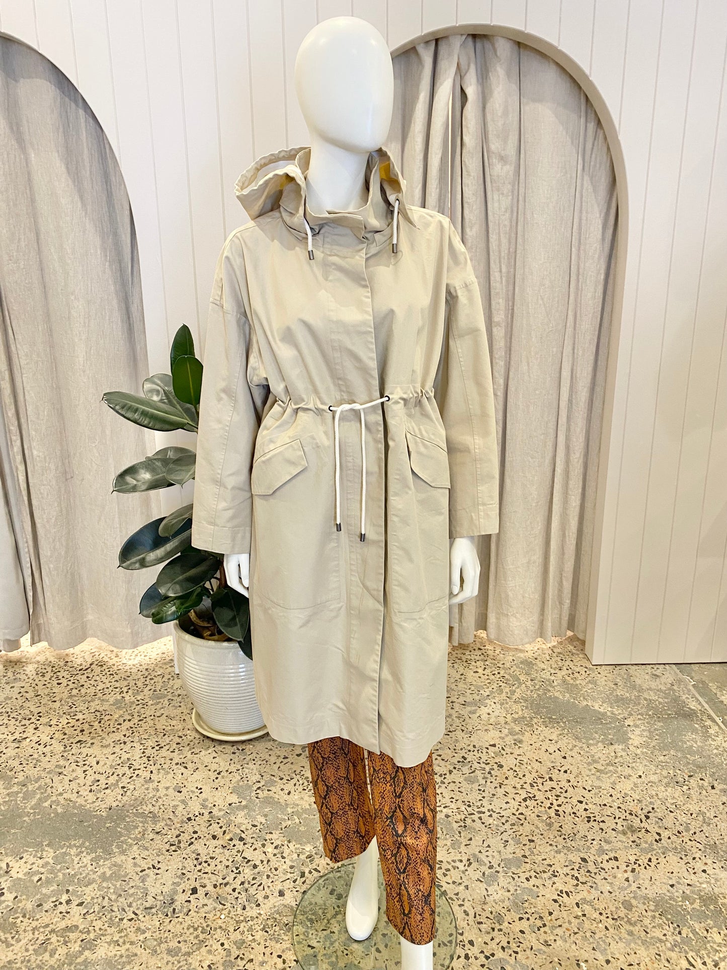 Max Mara Weekend Trench Coat in Sand - Size 12-14