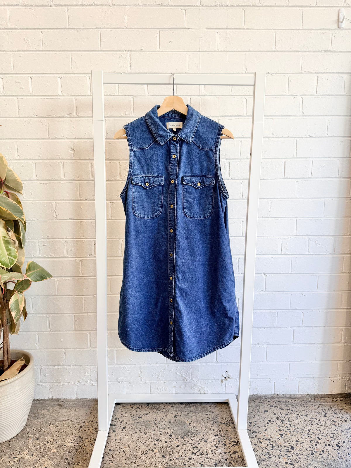 Outlander Denim Sleeveless Denim Shirt Dress - Size Medium