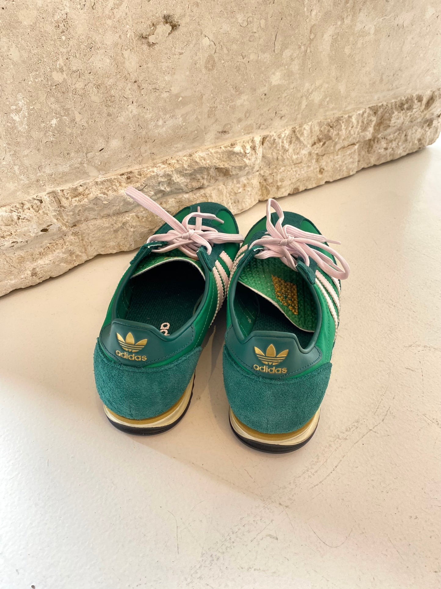 Adidas Original Court Green Sneakers - Size 6