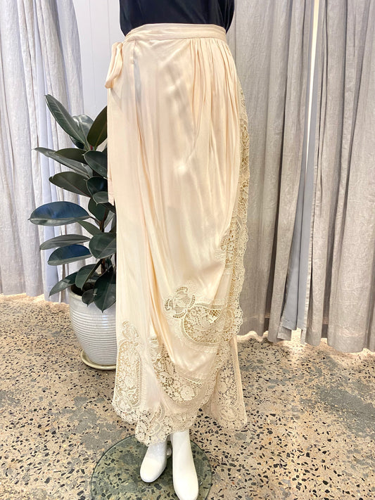 The Jetset Diaries Lace Panel Skirt - Size Small