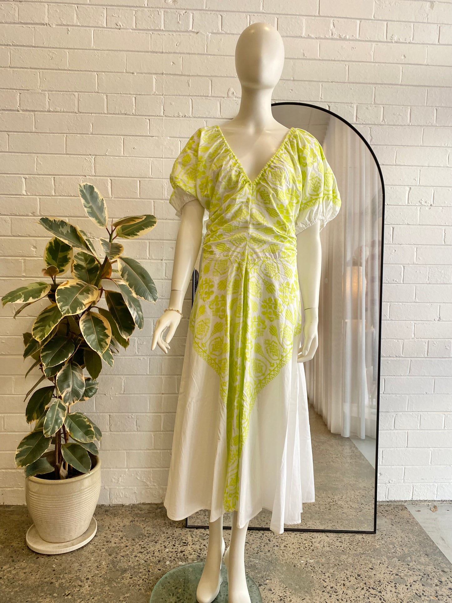 Scanlan Theodore Lime Aztec Weave Gather Dress BNWT - Size 10