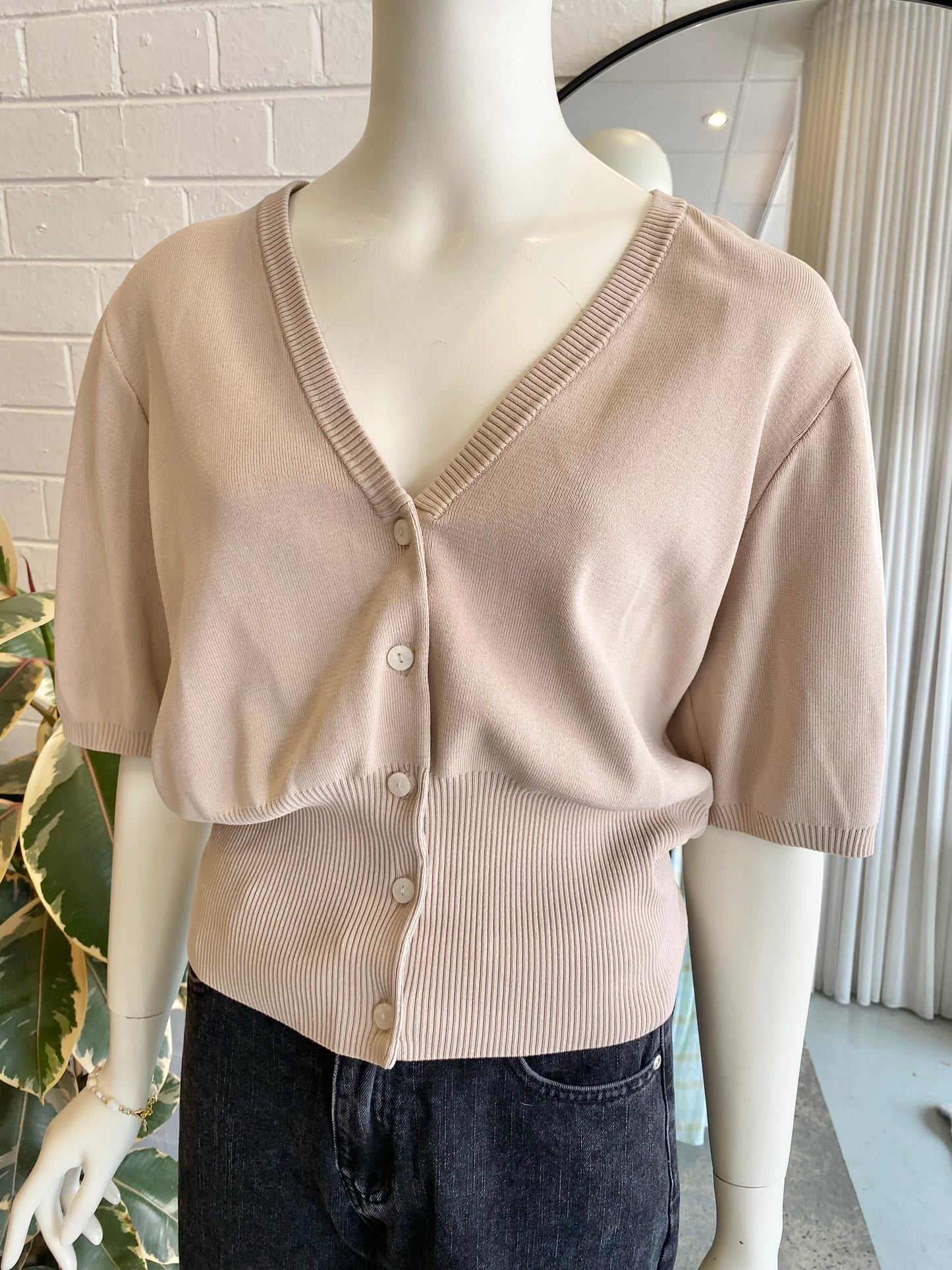 Gestuz Matthea Short Sleeve Cardigan - Size L (12)