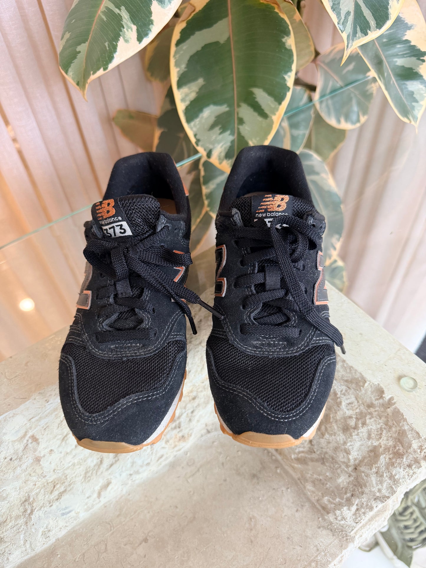 New Balance Navy 373 Sneaker - Size 6