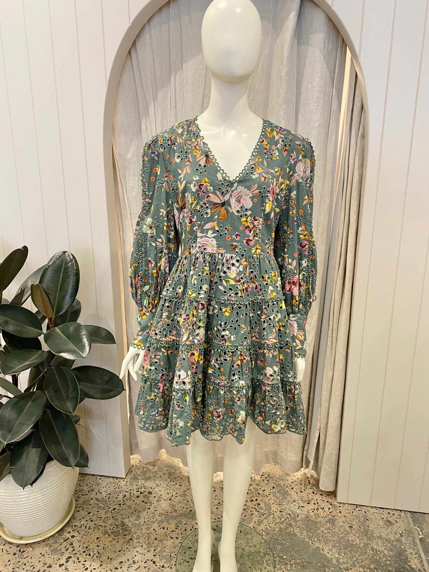 MOS Alexia Mini Dress in Green Floral - Size 14