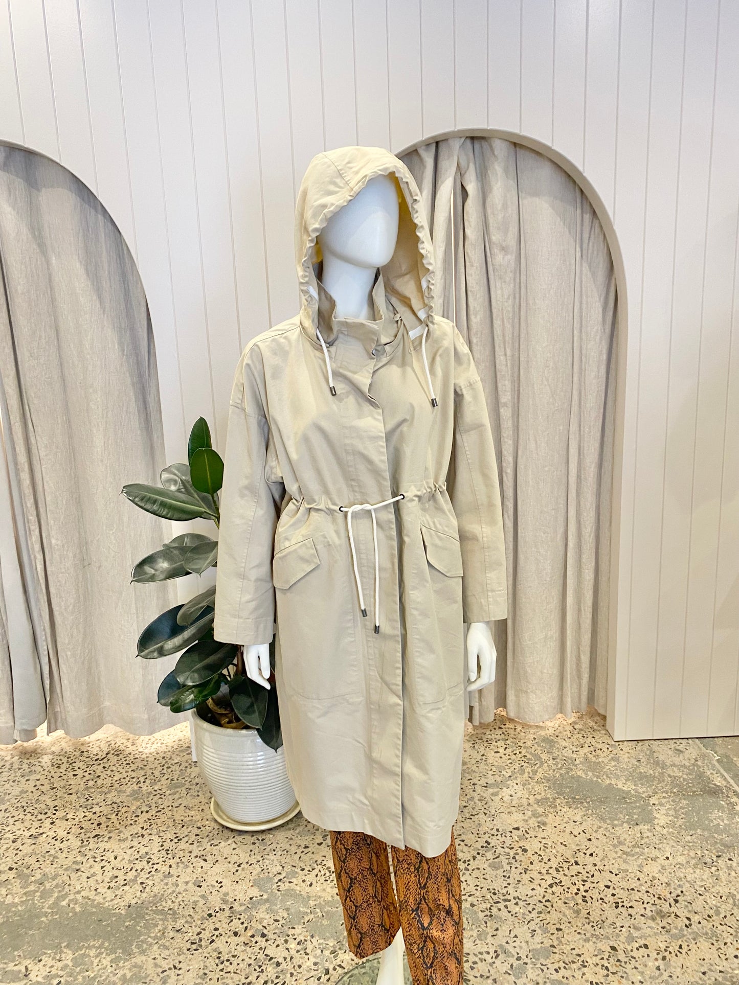 Max Mara Weekend Trench Coat in Sand - Size 12-14