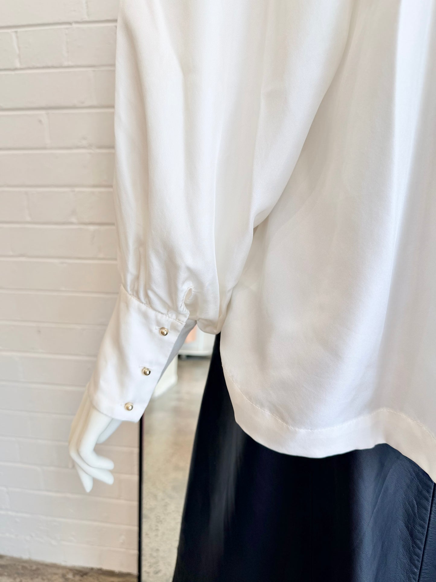 Husk Off White Silk Tie Neck Blouse - Size 12 - Pre-Loved Geelong