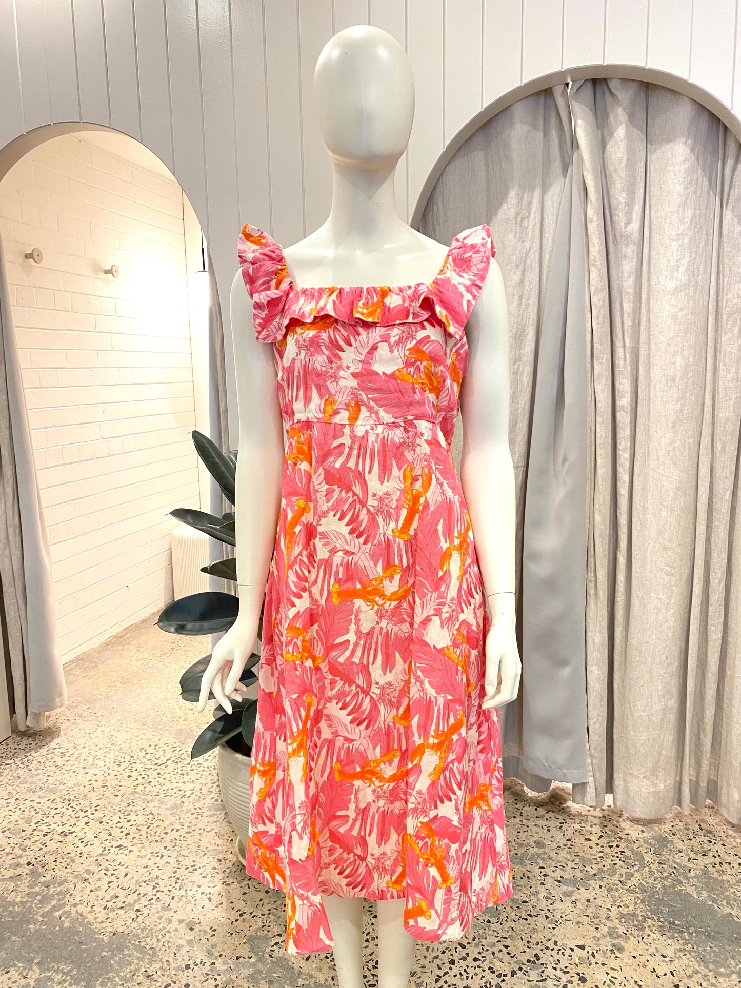 Palm Noosa Daisy Dress in Pink Lobster Print - Size 12
