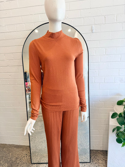 Zerafima Rust Terra Polo - Size M (10)