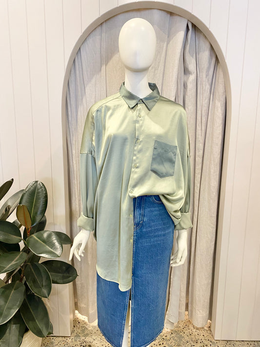 Blanca Tabby Shirt in Green - one size