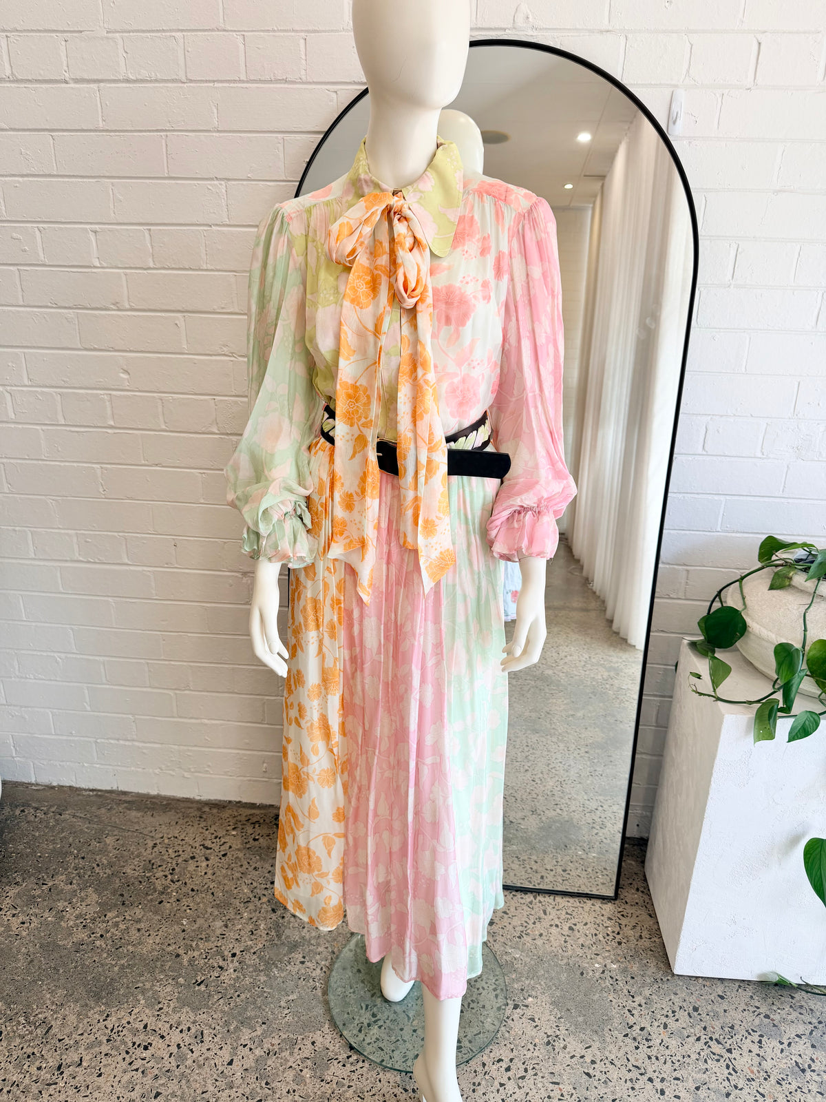 Leo Lin 'Cassie' Tie Neck Midi Dress in Anemone Splice Print - Size 12