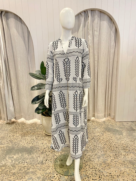 Pearl & Caviar Zakar Embroidered Maxi Dress - Size Small (10-12)