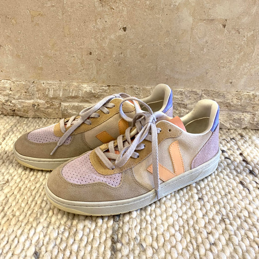 Veja V-10 Suede Sneakers - Size EU 40 / UK 6.5
