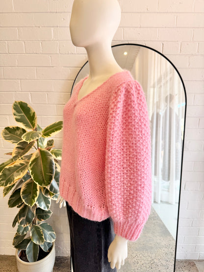 Dawn X Dare 'Faye" Chunky Knit Jumper in Pink - Size Medium (10-12)