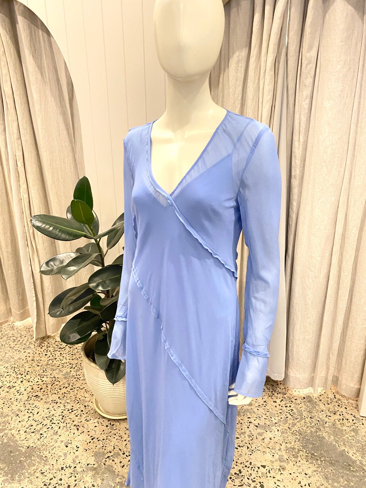 Country Road Silk Georgette Long Sleeve Midi Dress in Blue - Size 12