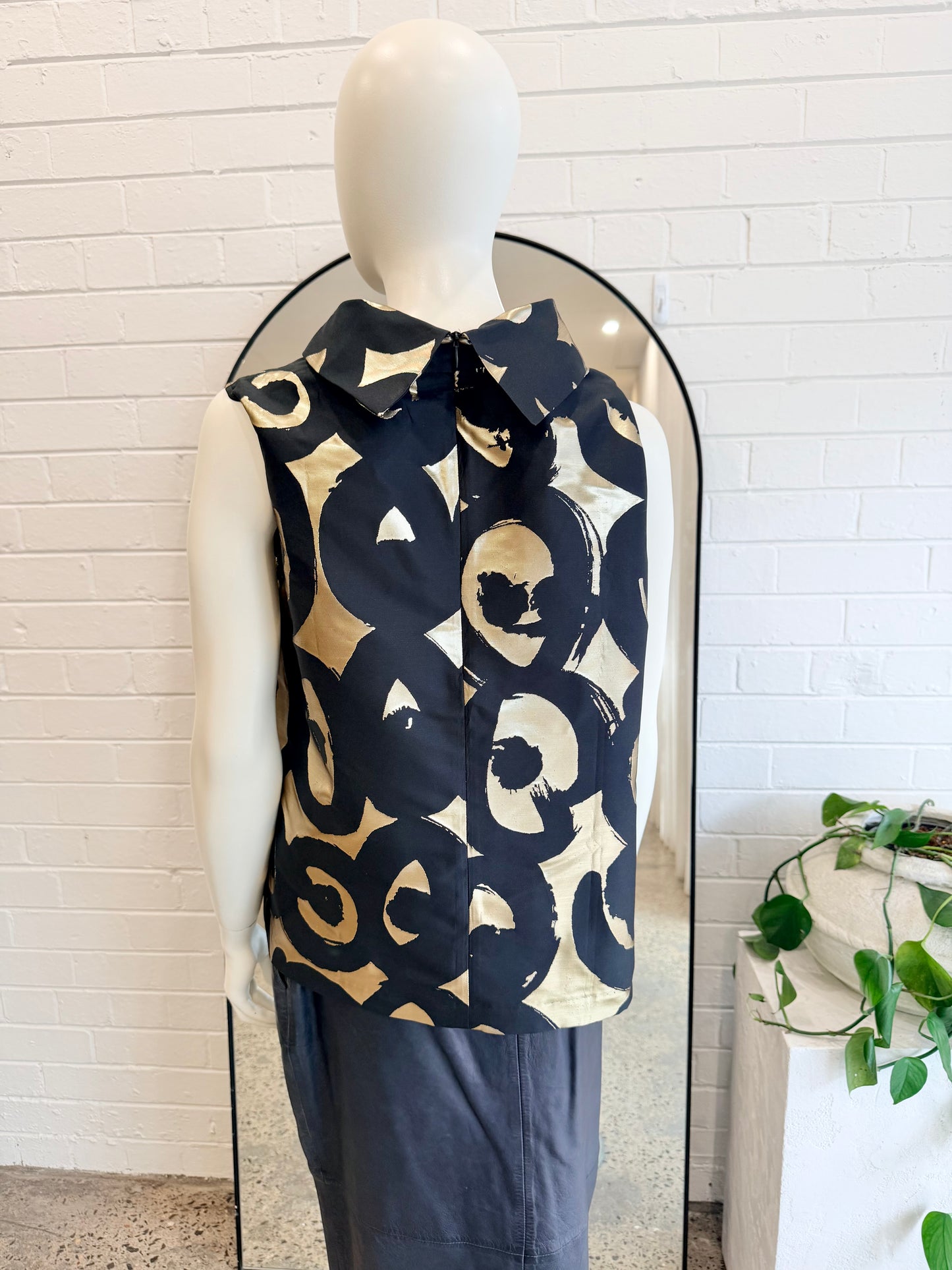 Marimekko Black and Gold Kissapollo Paita Shirt - Size 40 (12)