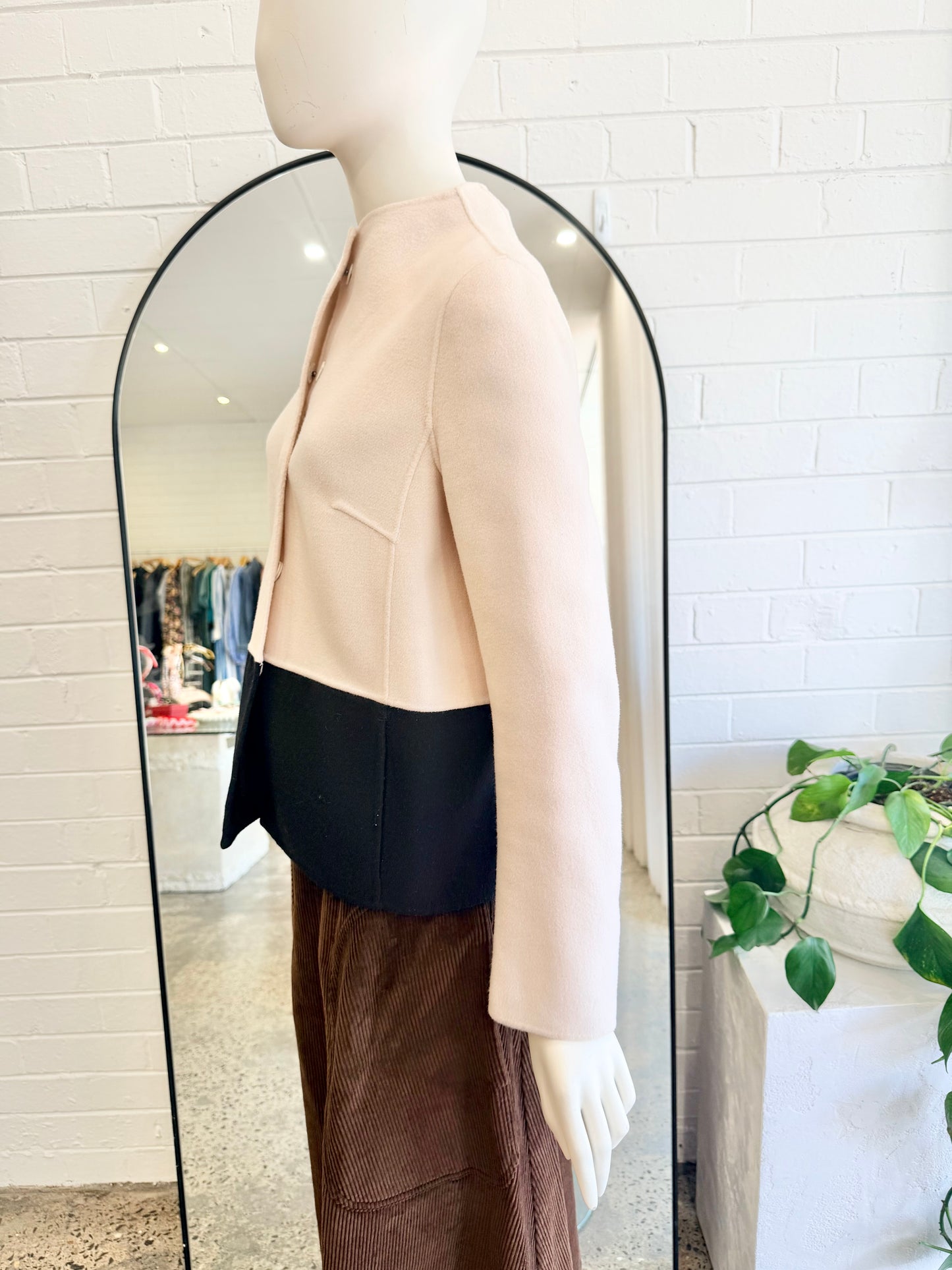 Max Mara Weekend Beige and Black Jacket - Size 6 - 8