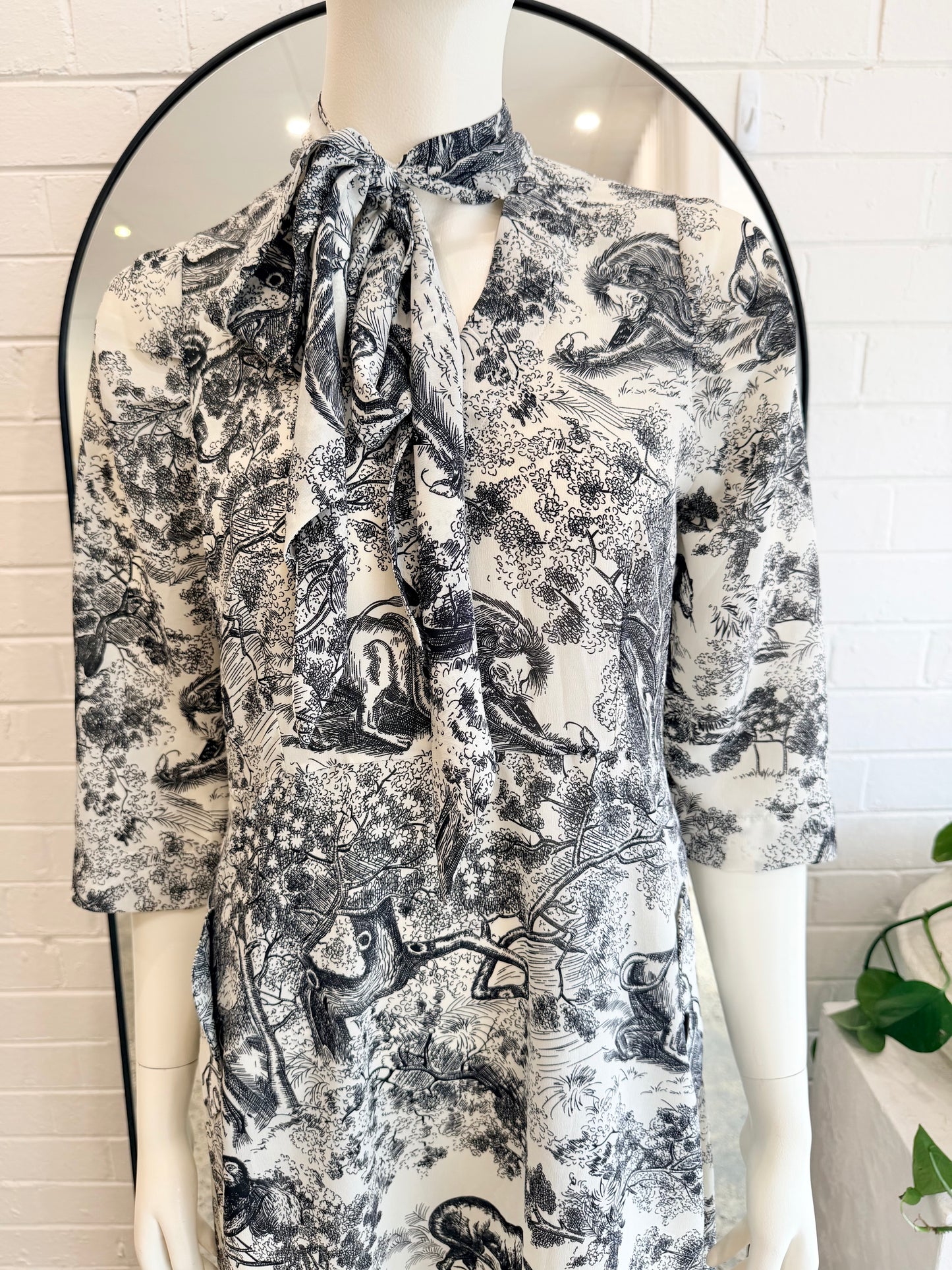 Megan Salmon Ivoylane Crawford Midi Dress - Size 8
