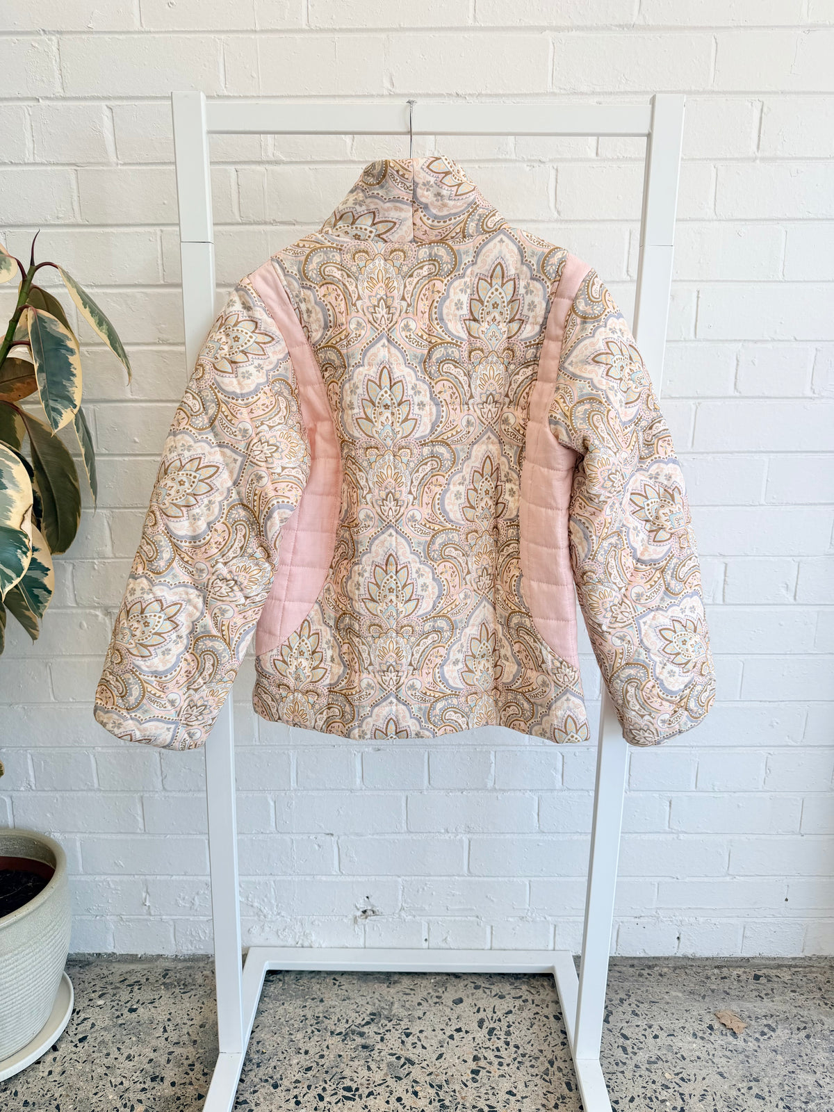 We Are Kindred Elsa Quilted Jacket - Size 8
