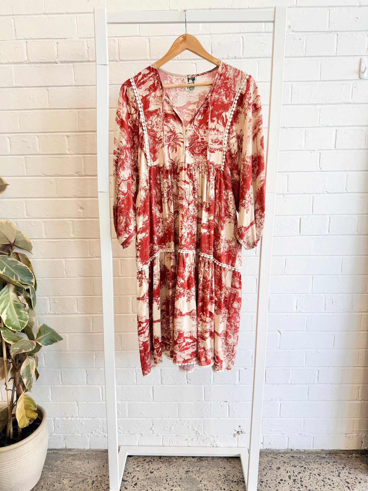 Jaase Toile de Jouy Tiered Midi Dress - Size 12/14