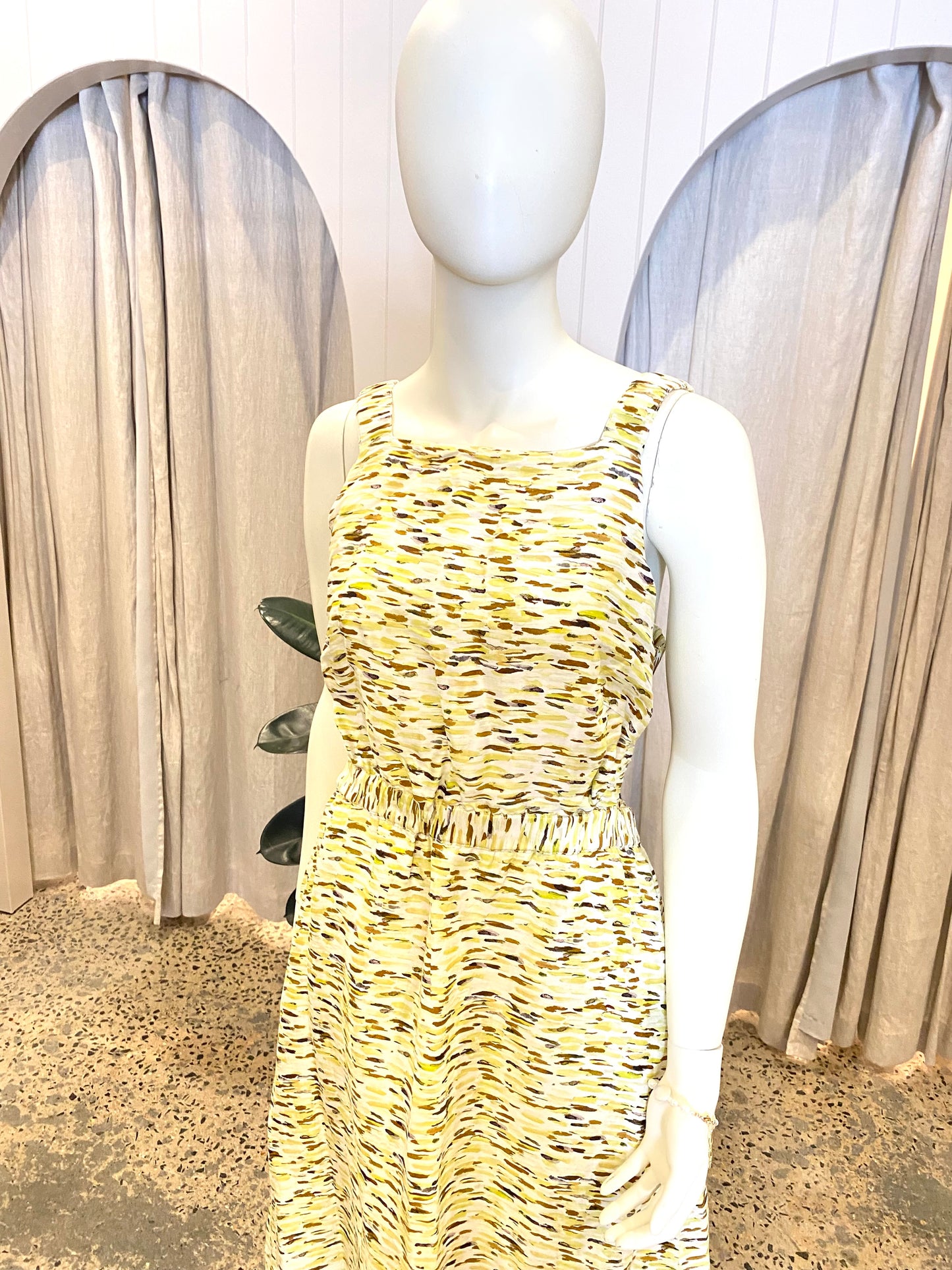 Elka Collective Mari Midi Dress in Citrus Print — Size 8