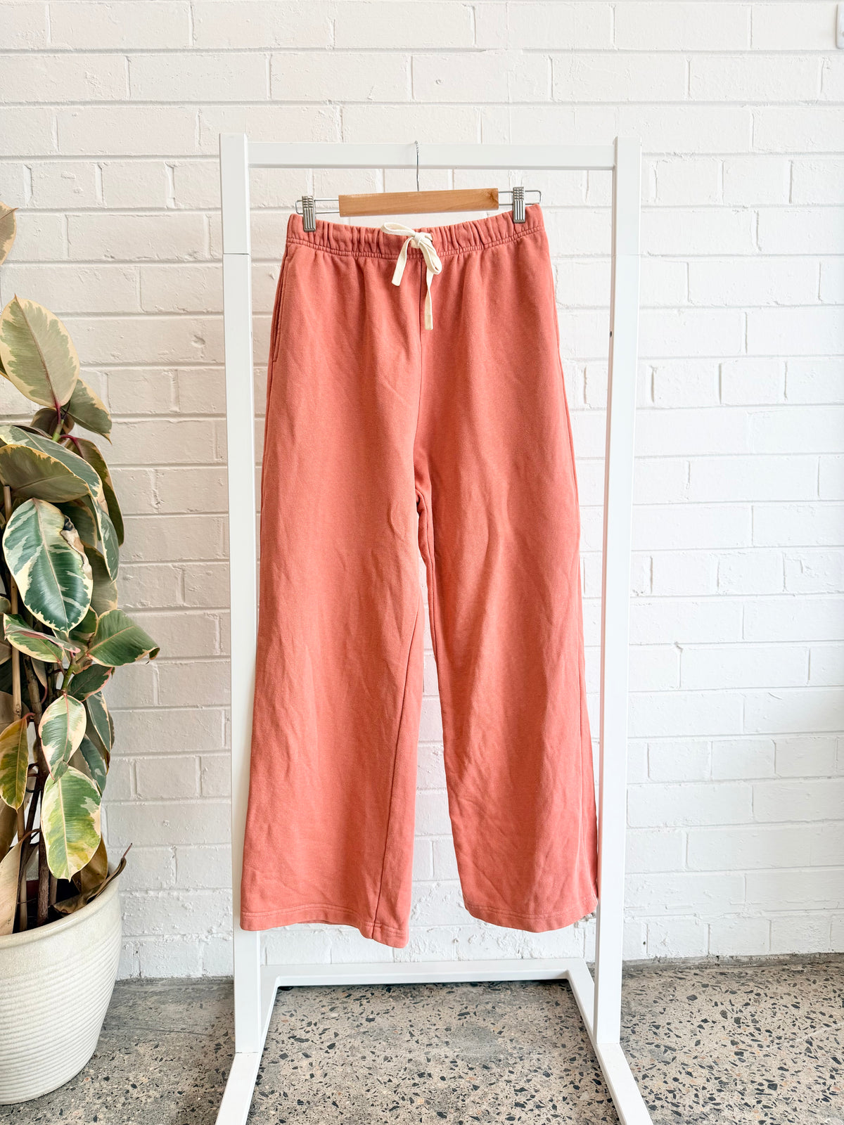 Zulu and Zephyr Banskia Fleece Sport Sweatshirt and Pants - Size S/M