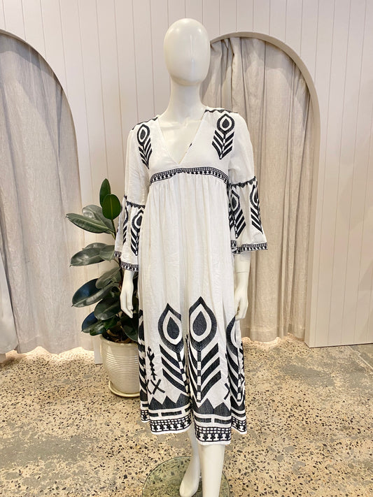 Greek Archaic Kori Embroidered Midi Dress in White - Size Small (10-12)
