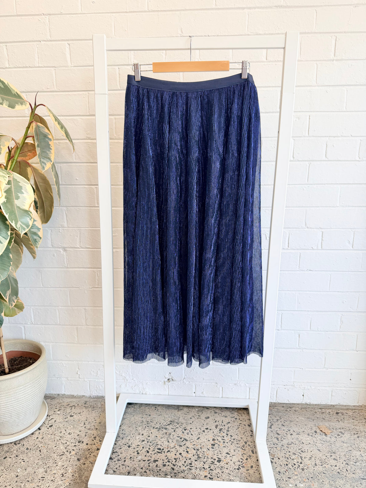 Caroline Morgan Navy Lurex Pleated Midi Skirt - Size 12