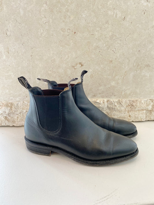 R.M Williams Adelaide Boots in Black - Size 8D