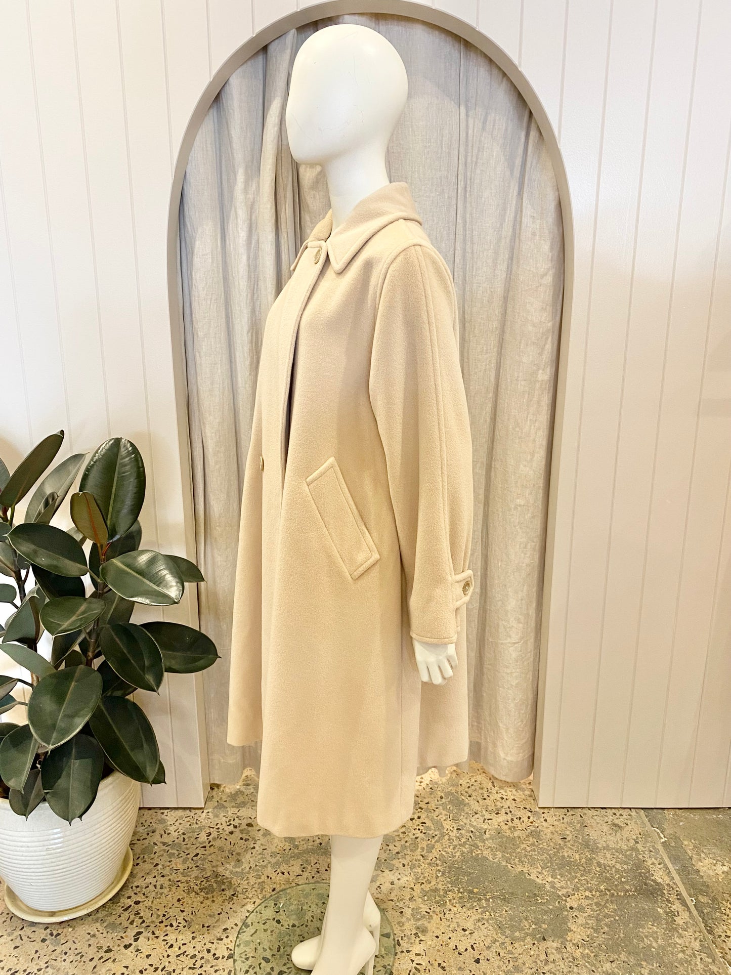 Max Mara Beige Wool Coat - Size 12 - 16