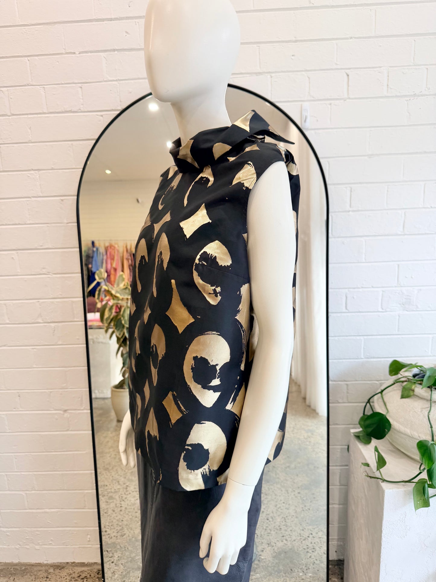 Marimekko Black and Gold Kissapollo Paita Shirt - Size 40 (12)