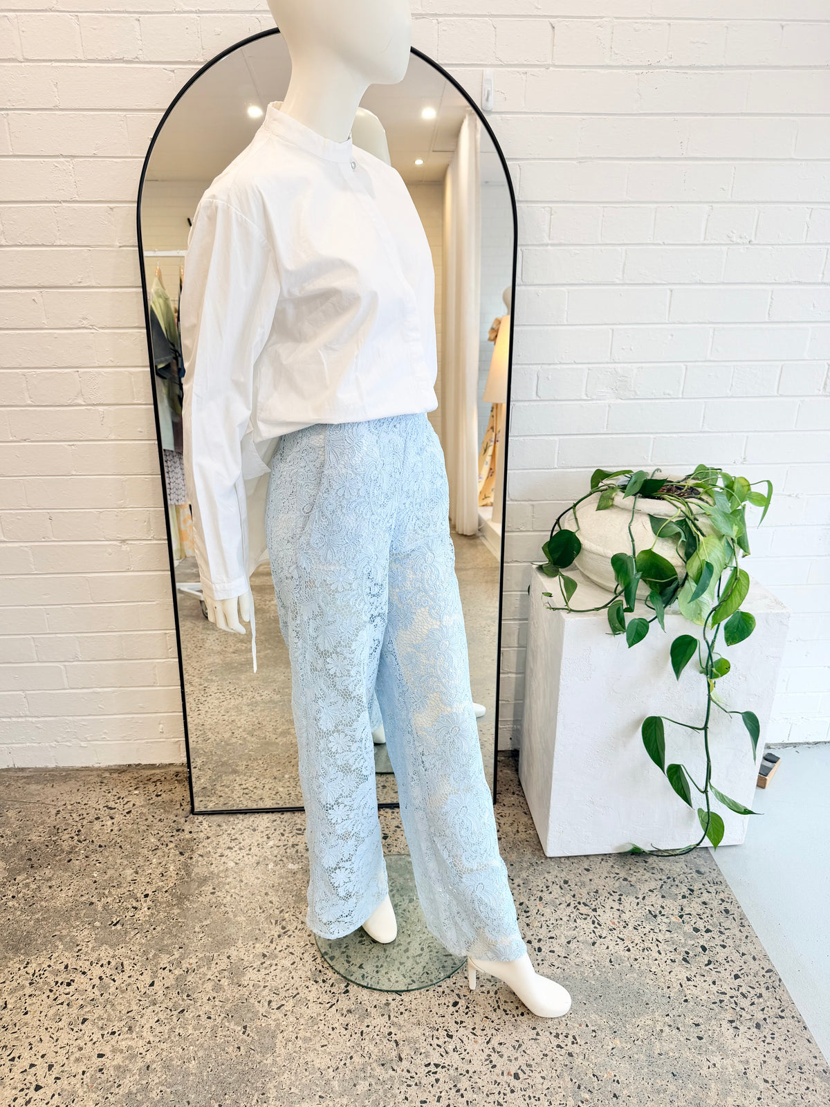 Scanlan Theodore 'Guipure' Lace Pants in Light Blue - Size 8