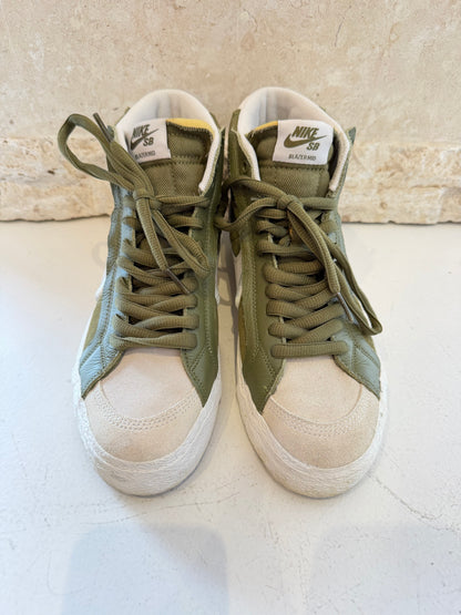 Nike SB Zoom Blazer Mid Premium Plus Sneaker in Olive Green - Size 40.5