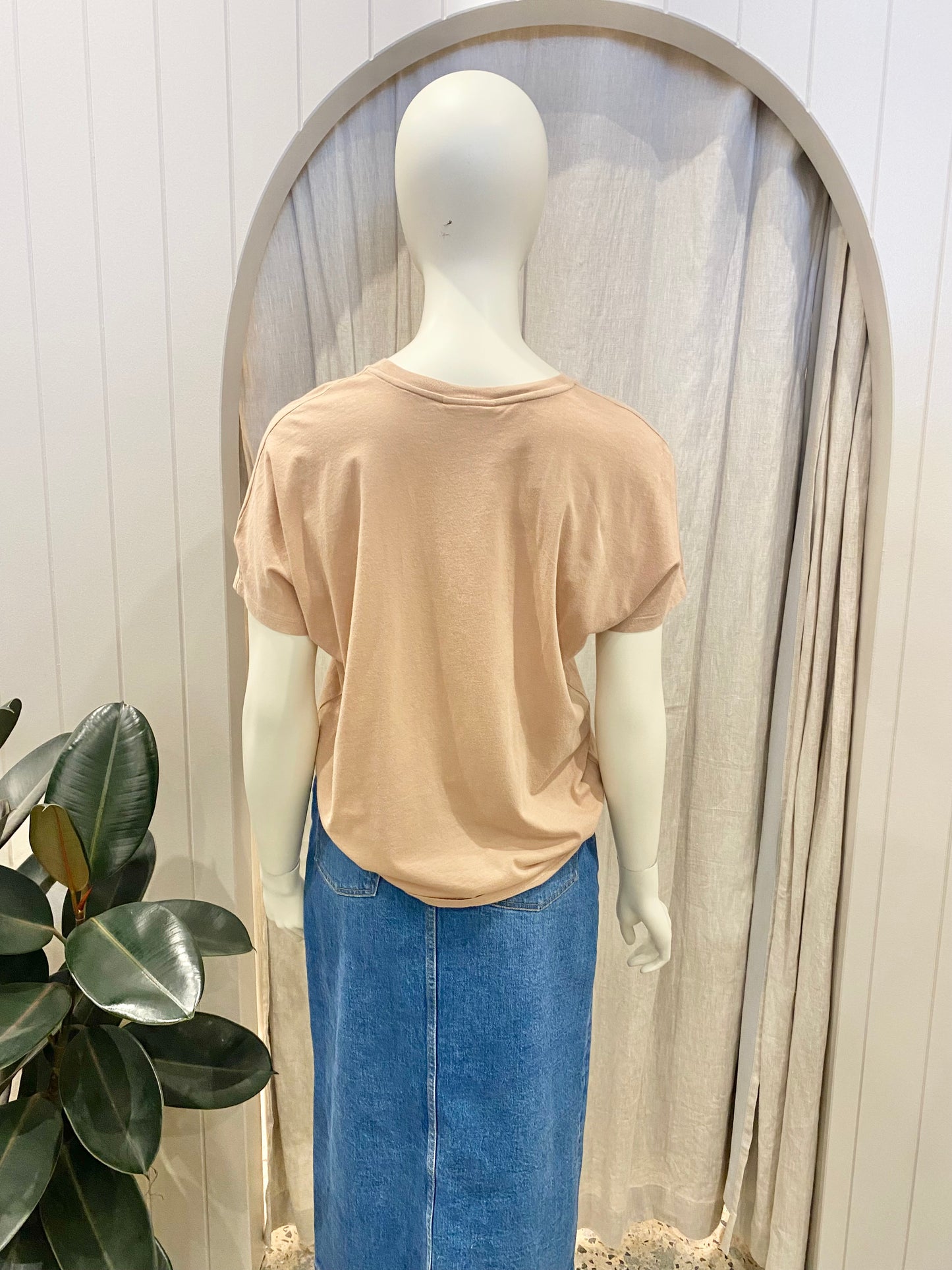 Baum und Pferdgaten Tan Logo Tee - Size L (12)