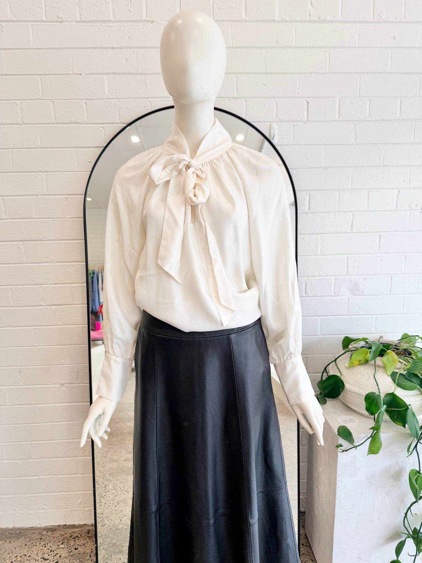 Husk Off White Silk Tie Neck Blouse - Size 12 - Pre-Loved Geelong