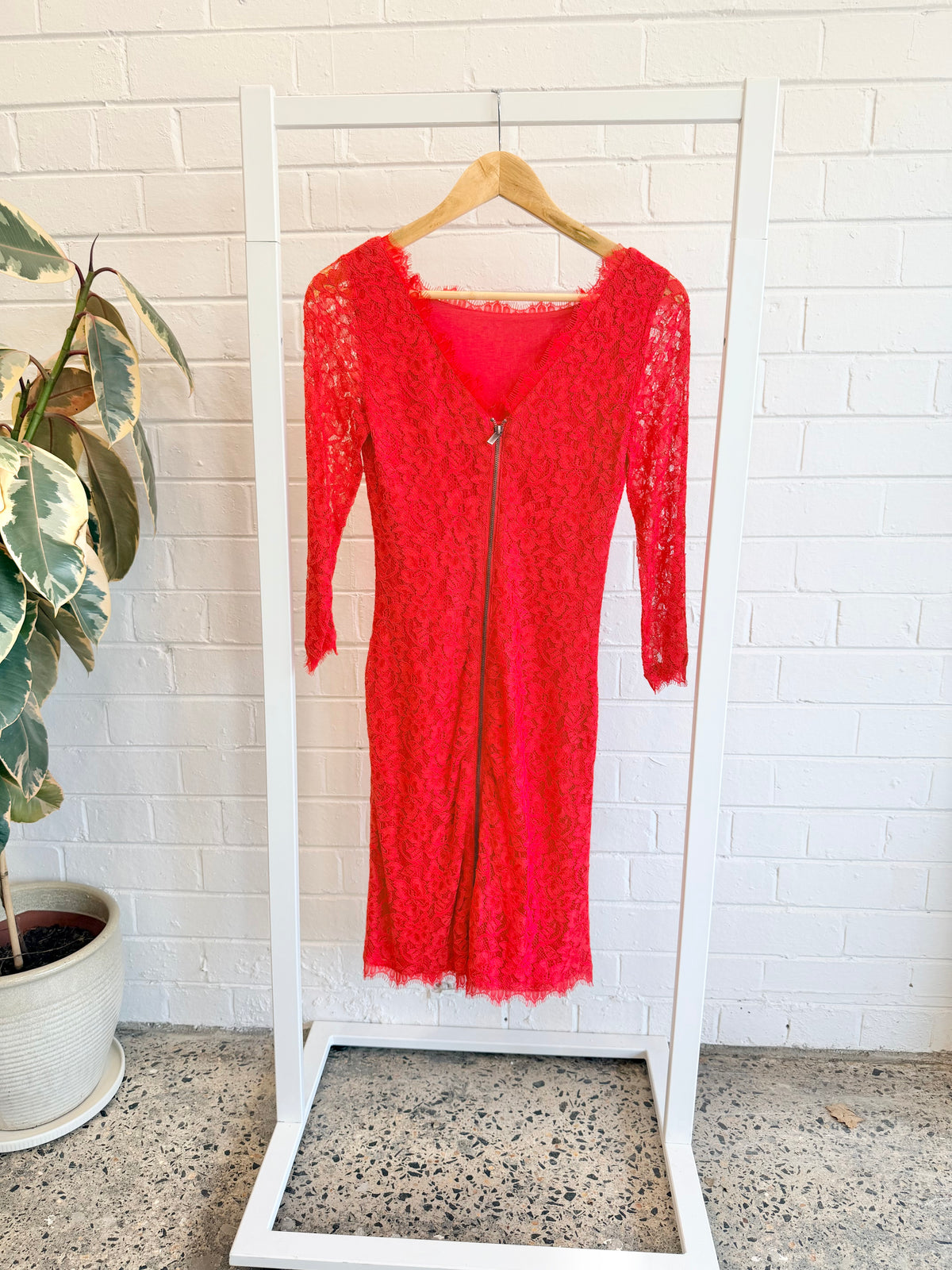 Diane Von Furstenberg 'Zarita' Lace Dress in Lacquer Red - Size US 4 (AU 8)