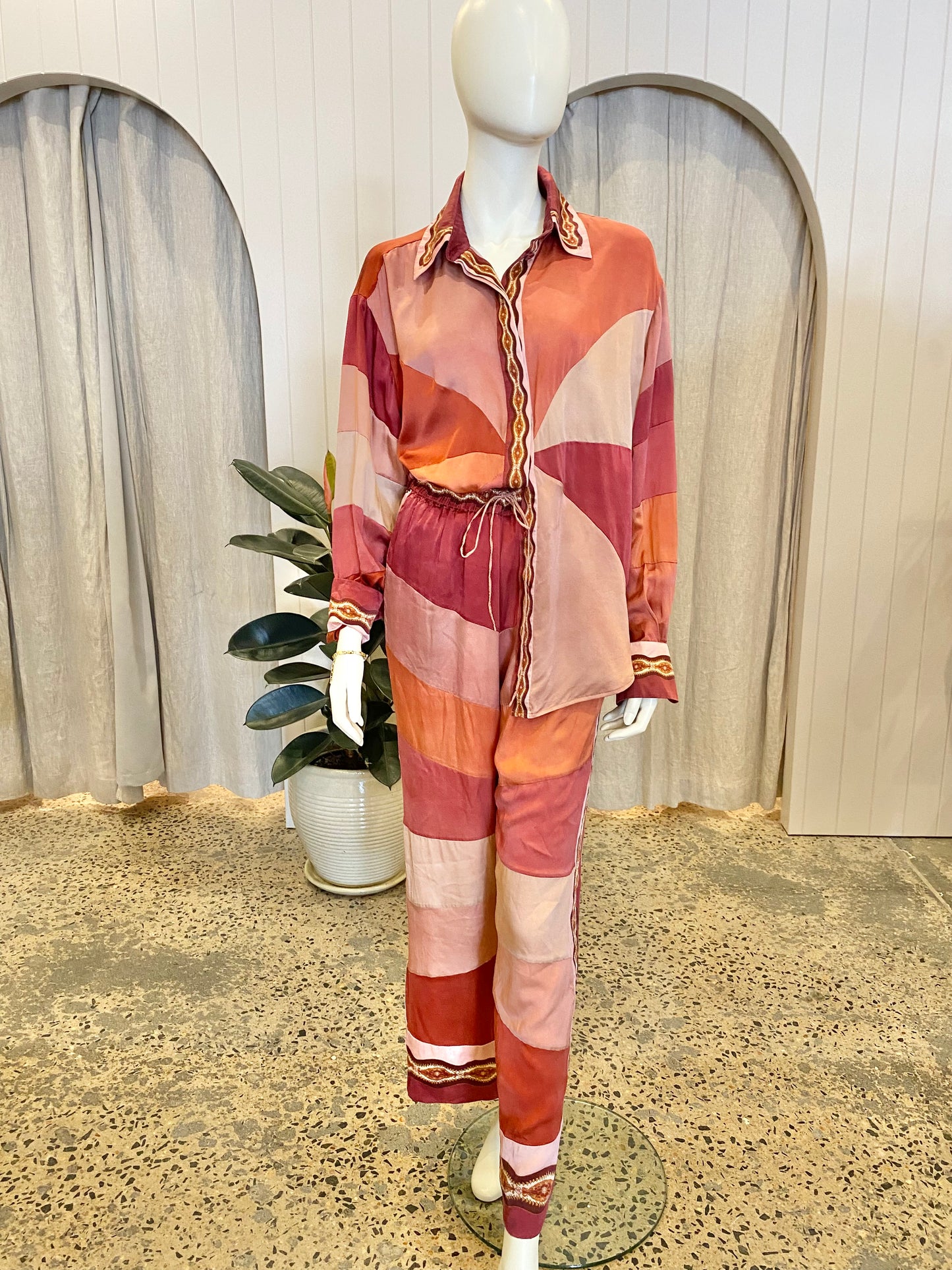 Antipodean Silk Shirt and Pant Set - Size 8