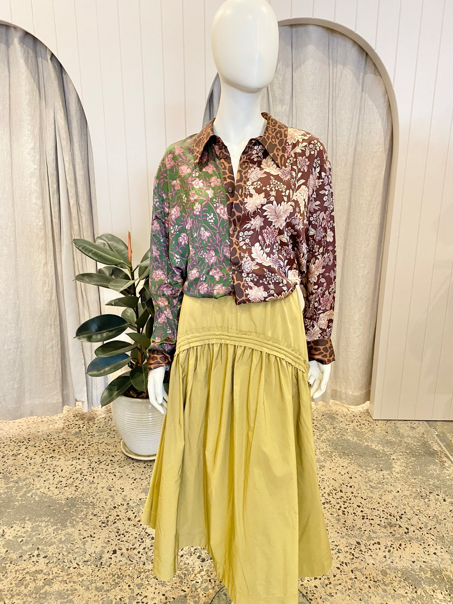 Tell Your Friends Silk Shirt - Size 12/14