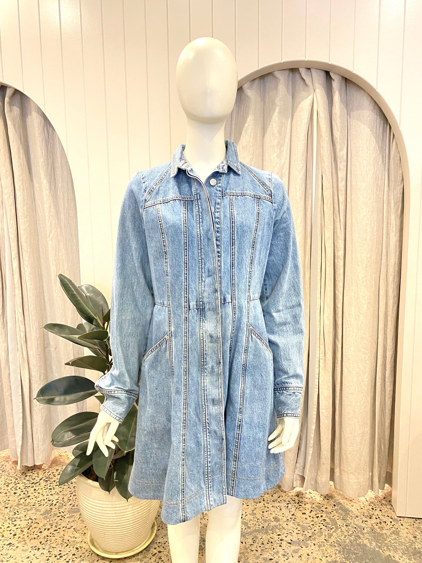 Morrison 'Atticus' Denim Dress - Size 12